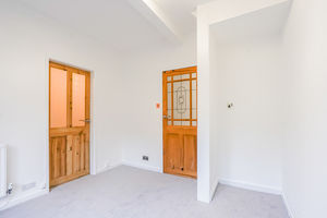 Photo 32- click for photo gallery